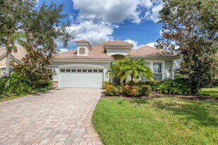 7475 Edenmore St in Lakewood Ranch, FL - Building Photo