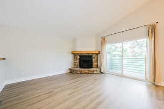 4187 S Richfield Way in Aurora, CO - Building Photo - Building Photo