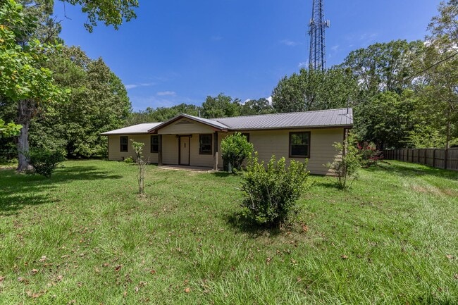 10145 Co Rd 64 in Daphne, AL - Building Photo - Building Photo