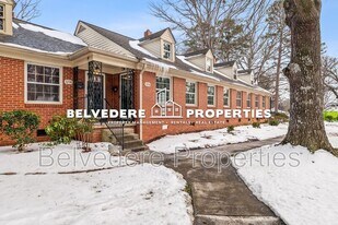 1236 Pamlico Dr in Greensboro, NC - Building Photo