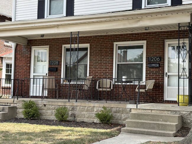 1206 Grandview Ave, Unit 1206 in Grandview Heights, OH - Building Photo - Building Photo