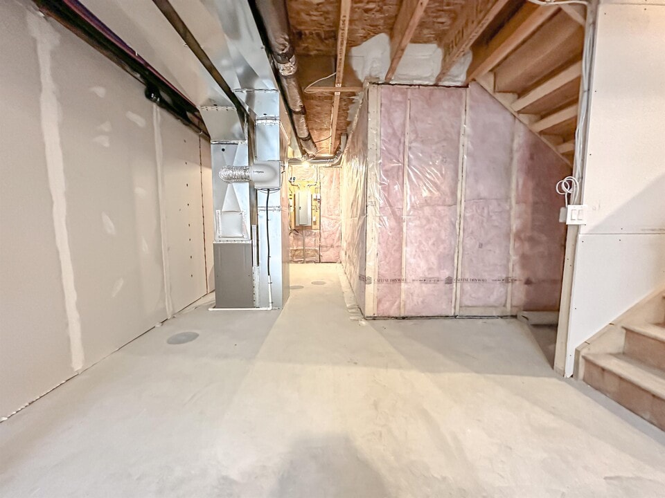 137 Red Embers Link NE in Calgary, AB - Building Photo