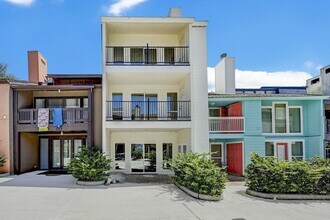 2022 Lakewood Ct in Willis, TX - Building Photo - Building Photo