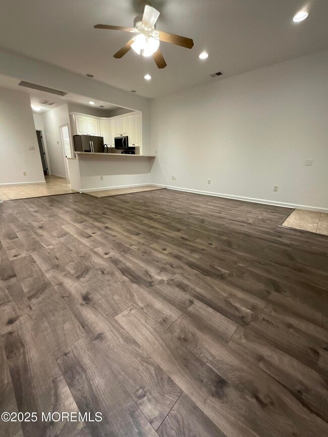 92 Broad St in Keyport, NJ - Building Photo - Building Photo