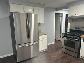 2017 N 72nd Ct, Unit 2 in Elmwood Park, IL - Building Photo - Building Photo