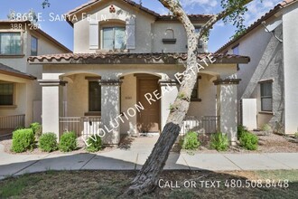 3865 E Santa Fe Ln in Gilbert, AZ - Foto de edificio - Building Photo