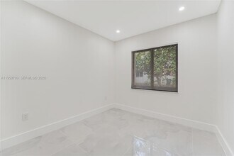 3410 NW 13th Ave in Miami, FL - Building Photo - Building Photo