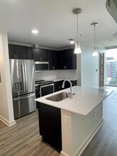 1080 W Peachtree St NW, Unit 421 in Atlanta, GA - Building Photo - Building Photo