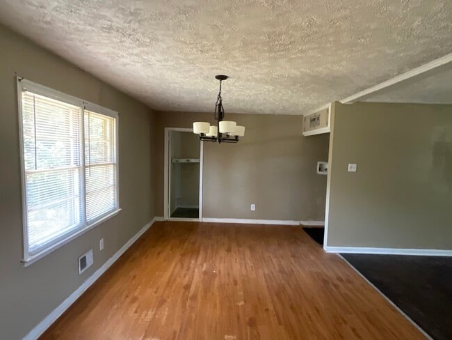 1421 Wapoo Dr in North Augusta, SC - Building Photo - Building Photo