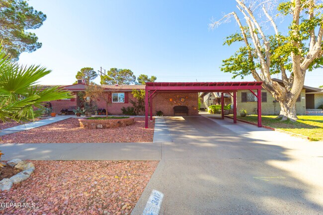 3417 Aberdeen St in El Paso, TX - Building Photo - Building Photo