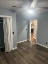 300 Burritt St, Unit 1 in New Britain, CT - Building Photo - Building Photo