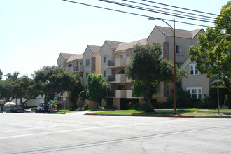 Park Verdugo in Burbank, CA - Building Photo - Building Photo