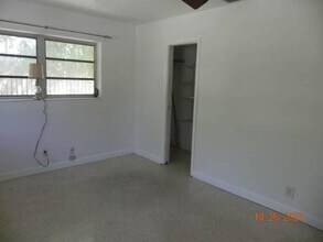 819 N Highland Dr in Hollywood, FL - Building Photo - Building Photo