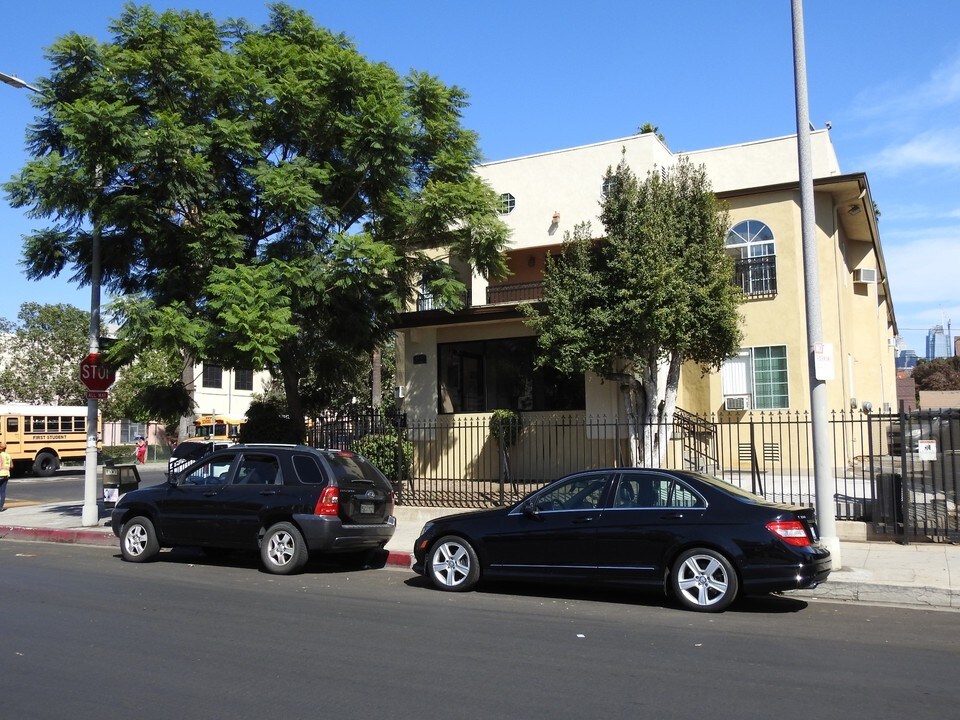 Elden Apartments in Los Angeles, CA - Building Photo