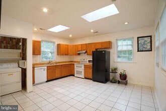 7732 Little River Turnpike in Annandale, VA - Building Photo - Building Photo