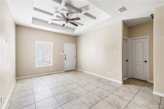 18 W Garfield Ave in Alton, TX - Building Photo - Building Photo