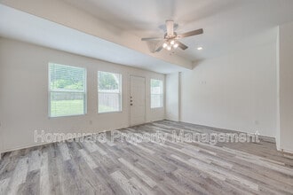 707 S 6th St in Bonham, TX - Foto de edificio - Building Photo