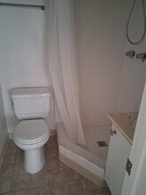 1247 Federal Ave in Los Angeles, CA - Foto de edificio - Building Photo