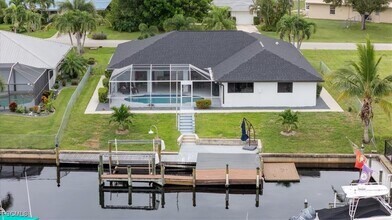 3728 SE 18th Ave in Cape Coral, FL - Building Photo - Building Photo