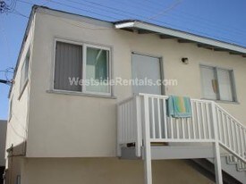 518 Palm Dr, Unit 518 palm Drive in Hermosa Beach, CA - Building Photo