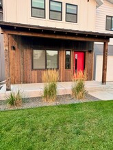 43 Snowy Owl Trl in Bozeman, MT - Building Photo - Building Photo