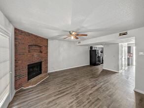 2430 N Brophy Cir in Fayetteville, AR - Building Photo - Building Photo