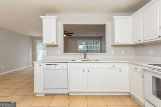 3667 Sapphire Ct in Decatur, GA - Building Photo - Building Photo
