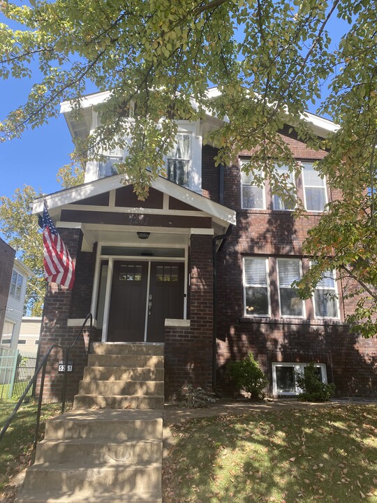 5241 Devonshire Ave in St. Louis, MO - Foto de edificio