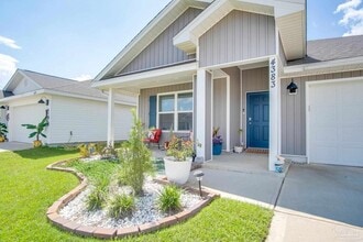 4383 White Cedar Ct in Pace, FL - Foto de edificio - Building Photo