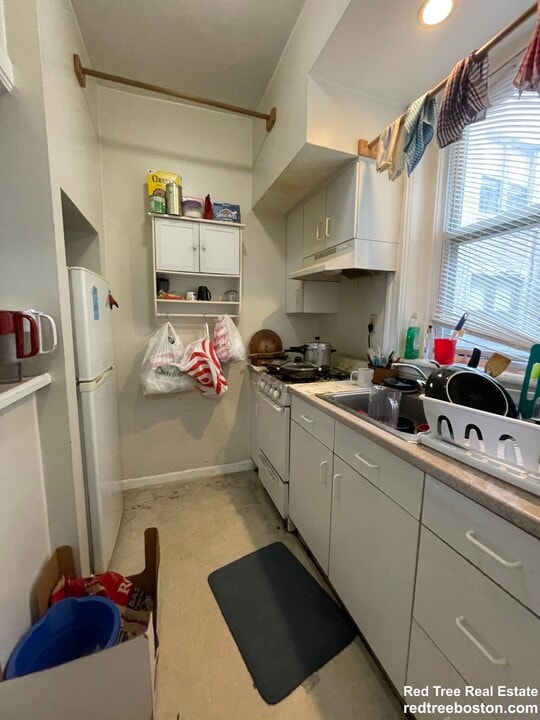 207 Park Dr, Unit #34 in Boston, MA - Building Photo