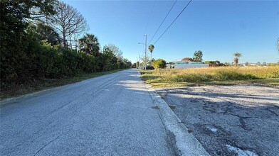 12609 1st Isle in Hudson, FL - Building Photo - Building Photo