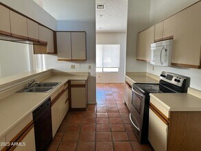 3712 E Lavender Ln in Phoenix, AZ - Building Photo - Building Photo