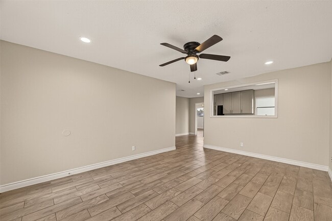 property at 3214 Longwood Dr