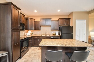 7438 S Louise Ave in Sioux Falls, SD - Building Photo - Building Photo