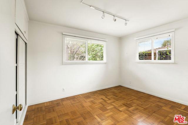 property at 931 Las Pulgas Rd