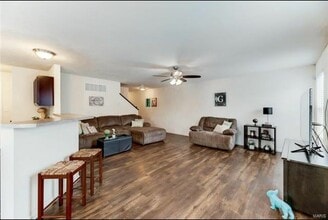 117 Weatherby Landing Dr in O'Fallon, MO - Building Photo - Building Photo