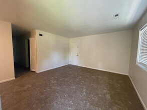 4613 Hardy Ct in Suffolk, VA - Building Photo - Building Photo