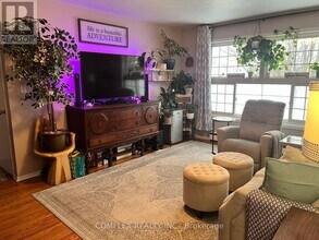 334 Surrey Dr in Oshawa, ON - Building Photo - Building Photo