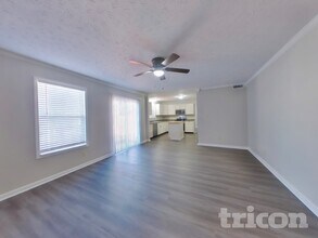 5234 Waterton Lakes Dr in Indianapolis, IN - Building Photo - Building Photo