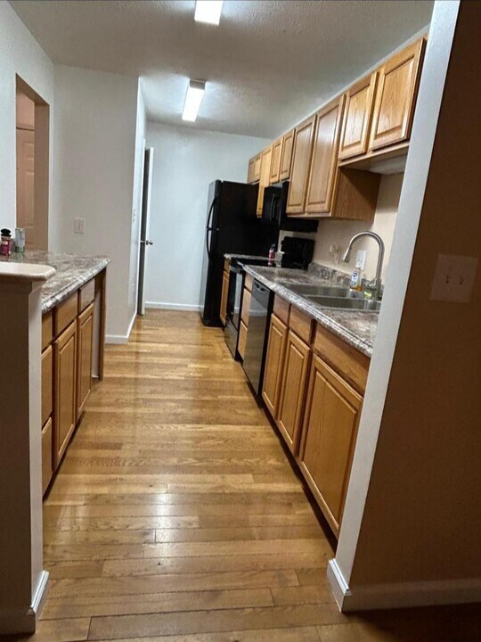 233 Legends Creek Pl in Indianapolis, IN - Foto de edificio