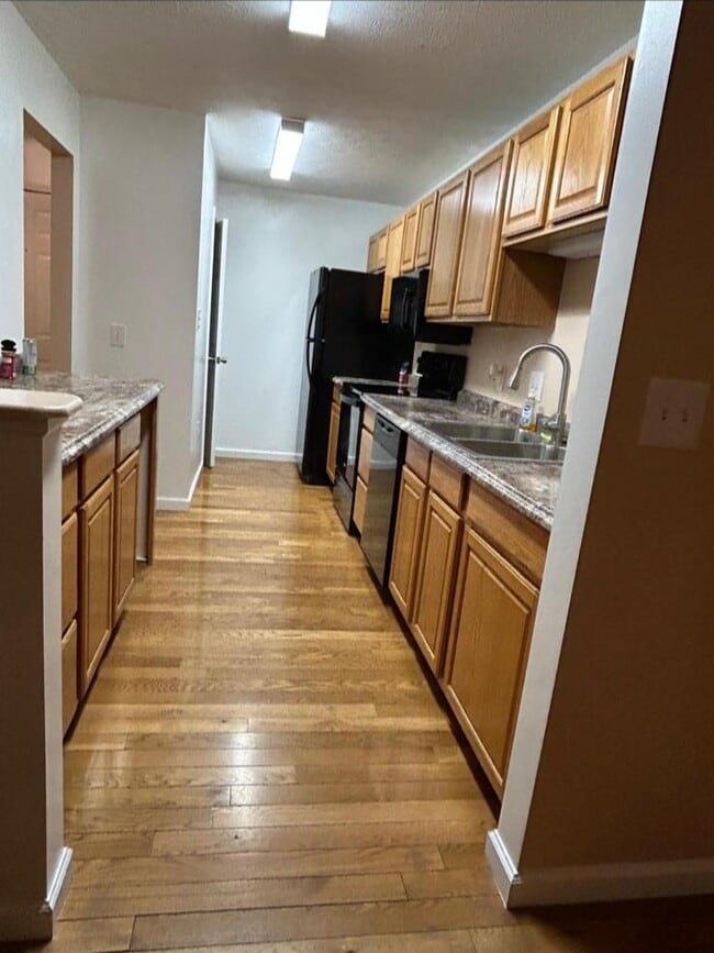 233 Legends Creek Pl