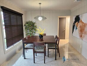 4750 3rd Ave S in St. Petersburg, FL - Building Photo - Building Photo