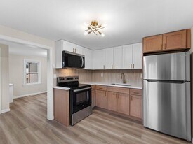 267 E Forest Grove Rd in Vineland, NJ - Building Photo