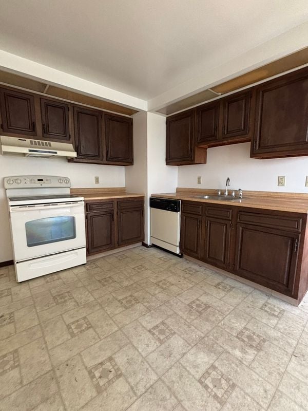 property at 25 Barton Ct