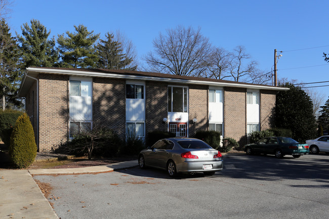 Cumberland Court in Chambersburg, PA - Foto de edificio - Building Photo