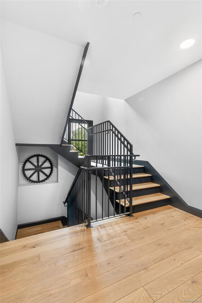 206-208 Main St in Beacon, NY - Building Photo - Building Photo