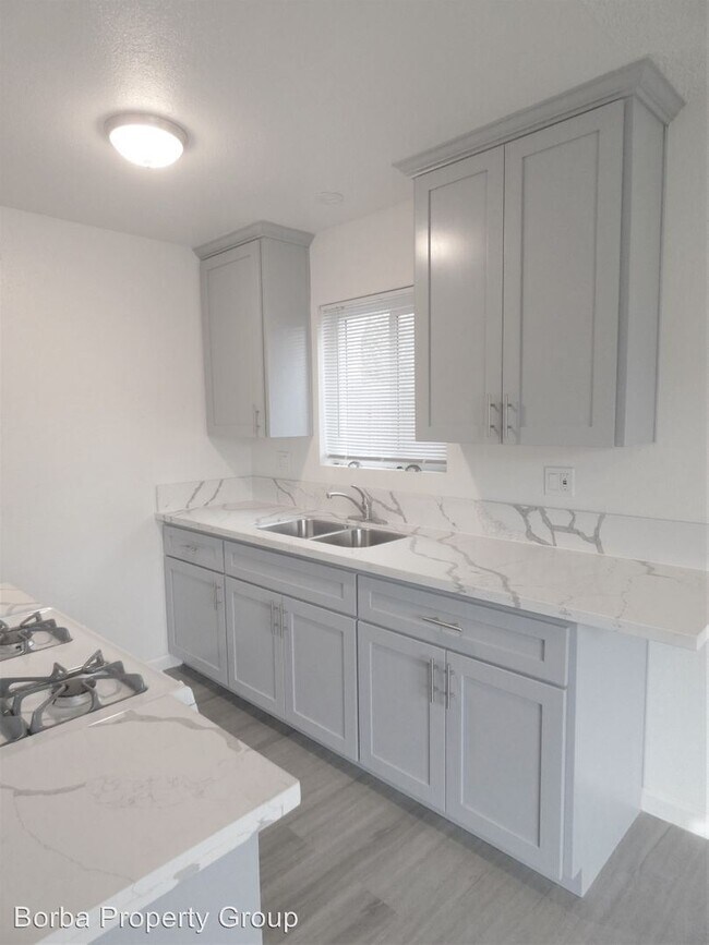 1061 Cerritos Ave in Long Beach, CA - Building Photo - Building Photo