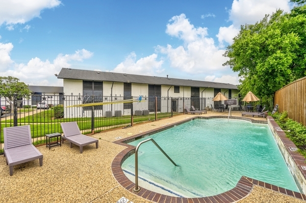 The Mirabel Apartments in Grand Prairie, TX - Building Photo - Building Photo