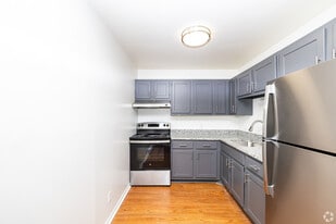 The Maples in Racine, WI - Building Photo