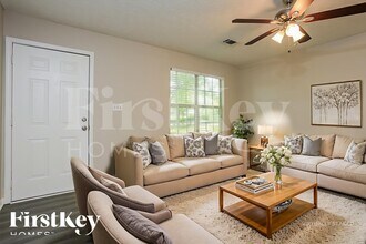 252 Pine Valley Dr in Powder Springs, GA - Foto de edificio - Building Photo